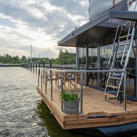 Hausboot Seeadler Stralsund Esterno foto